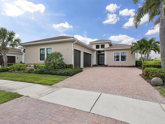 2nd image of 4811 Pastel Ct