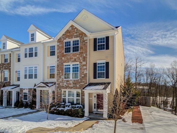 127 Cheshire Ct