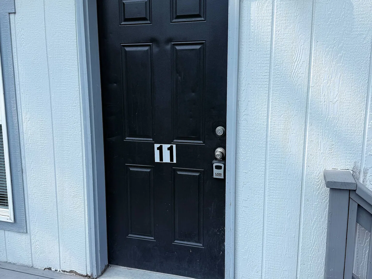 3 bed, $1,975 — Photo 3