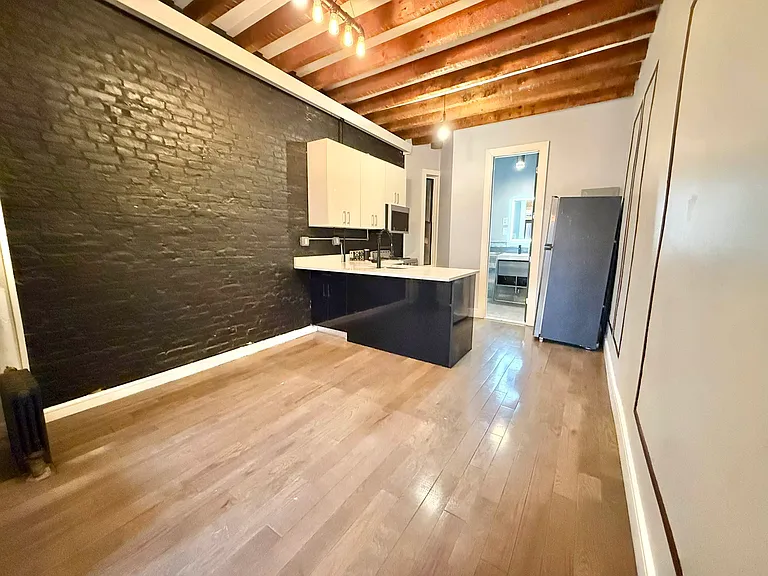 620 Park Pl #1 — Photo 3