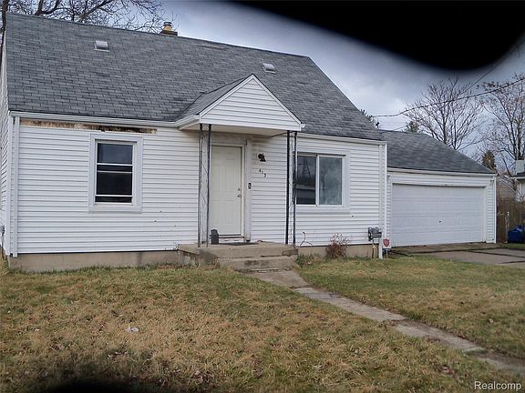 2nd image of 413 E Hemphill Rd