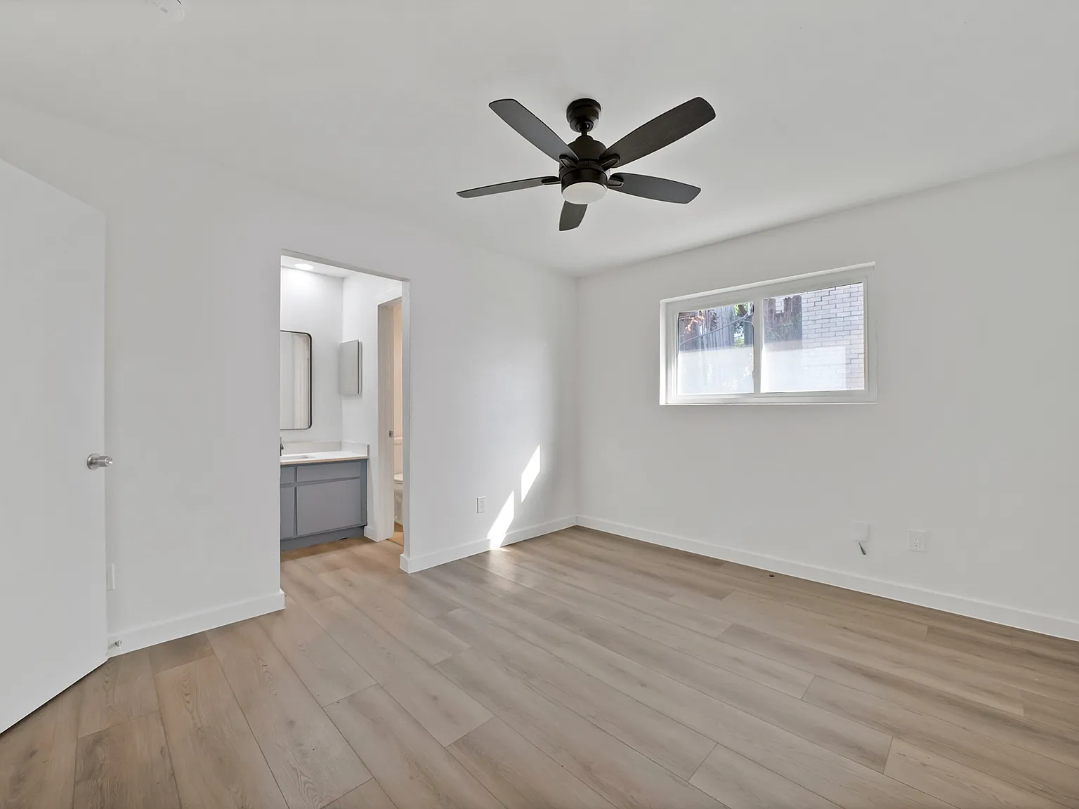 4 bed, 1512 sqft, $2,450 — Photo 3