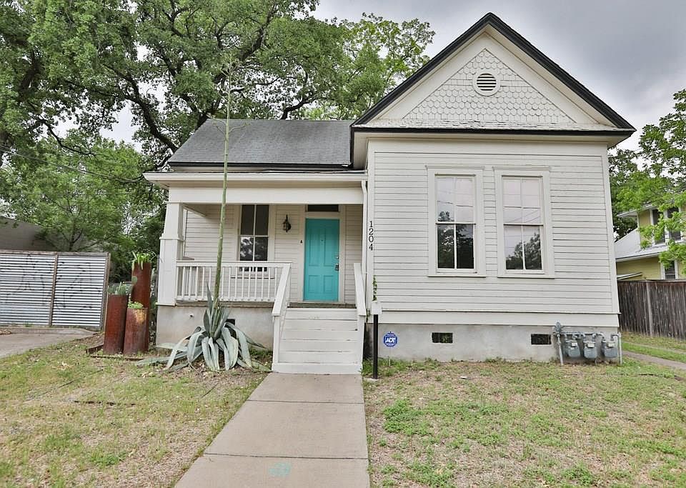 1st image of 1204 Salina St APT A