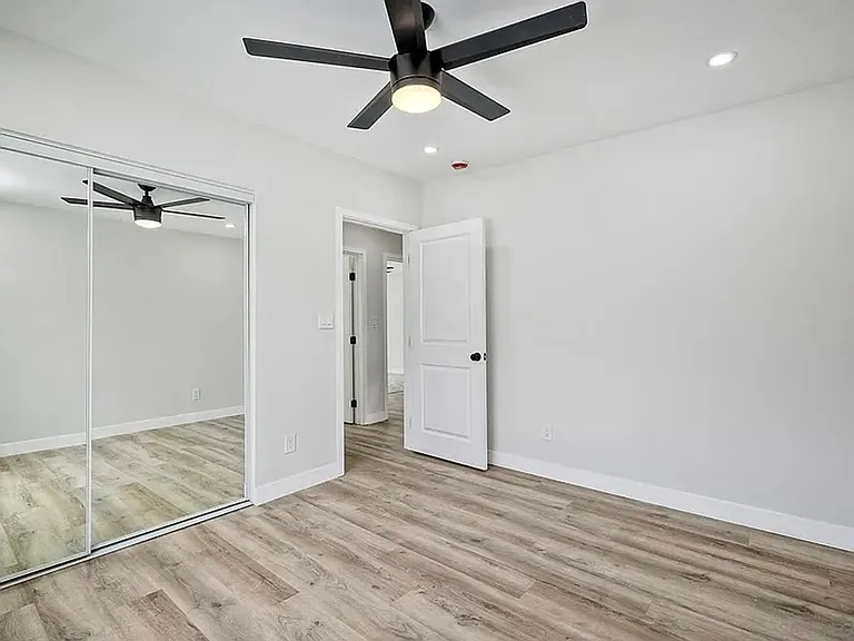 575 Florida St — Photo 22