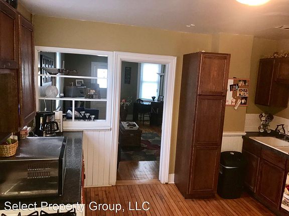 3rd image of 1926B N Warren Ave #10323404