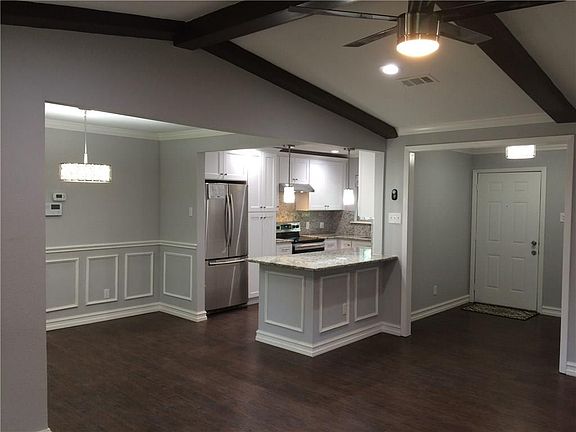 4th image of 405 Blueberry Ln