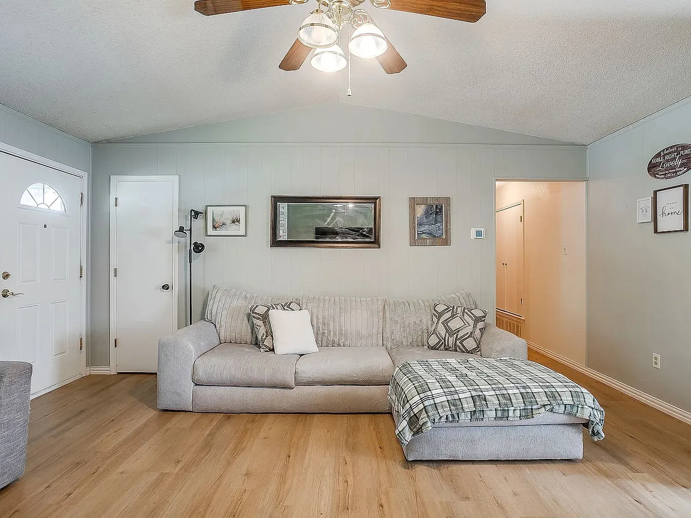 2 bed, 1169 sqft, $1,850 — Photo 4