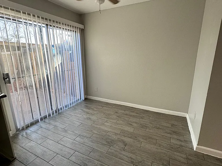 3605 W Bethany Home Rd #19 — Photo 9