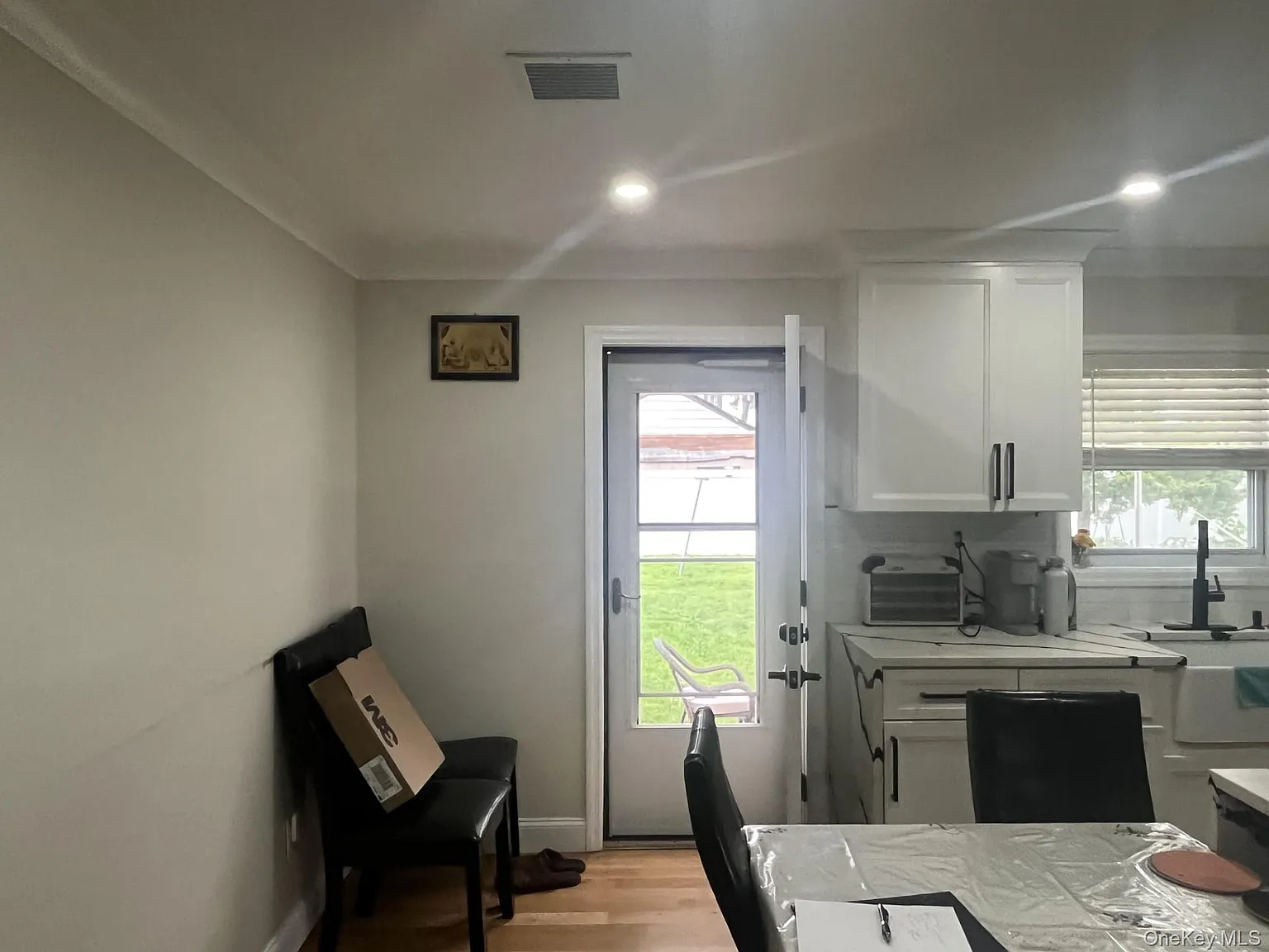 4 bed, 3.0 bath, 1470 sqft, $5,700 — Photo 3