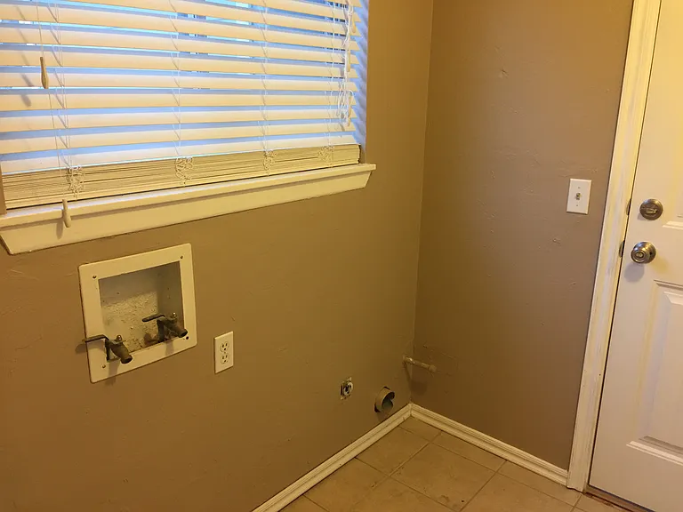 2847 Indian Creek Blvd — Photo 8