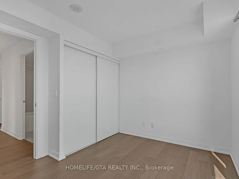 255 Village Green Sq #2403 — Photo 20