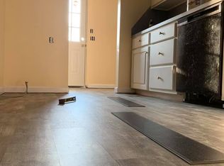 19 New Hope Rd, Cassatt, SC 29032