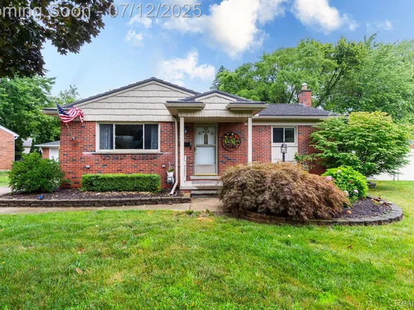 41864 Brentwood Dr, Plymouth, MI 48170