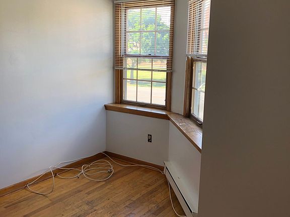 4th image of 284 Western Ave #1F