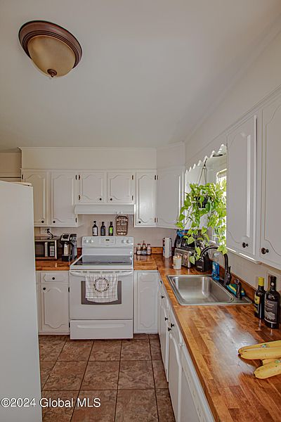 4th image of 456 S Kingsboro Avenue