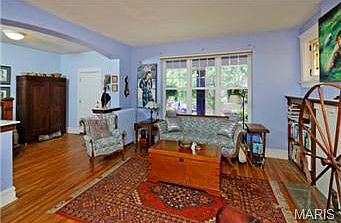 3rd image of 517 Bellerive Blvd