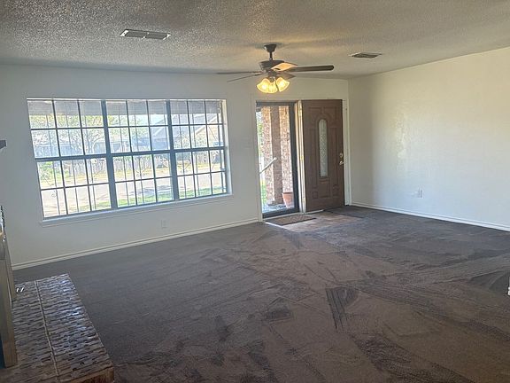 4th image of 312 E Oak Ave