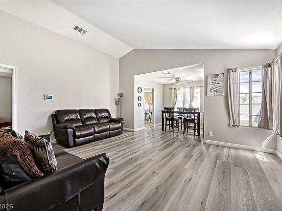 5th image of 1586 Angel Falls St