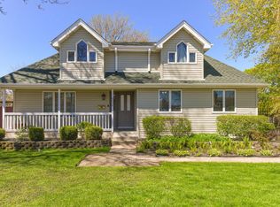 8434 New Castle Ave, Burbank, IL