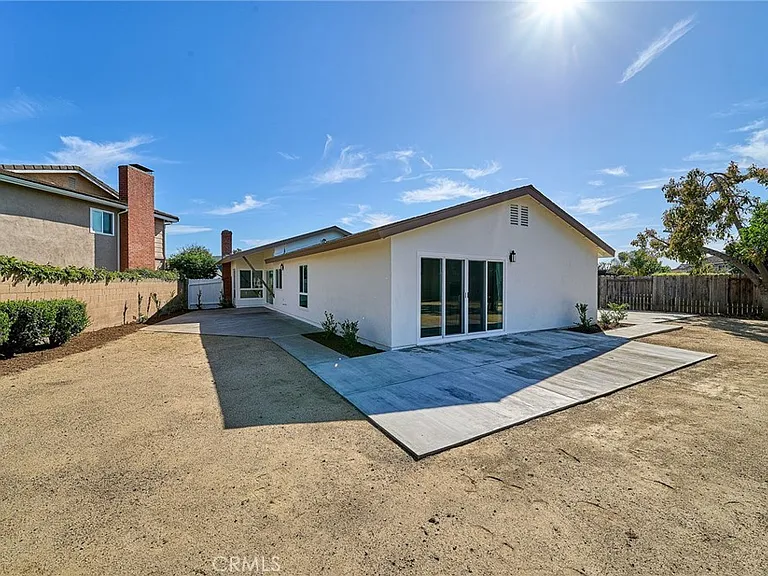 15061 Talley St — Photo 34
