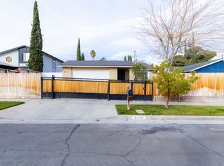 37451 3rd St E, Palmdale, CA 93550
