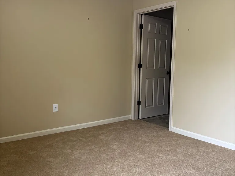 503 Pelham Square Way — Photo 16