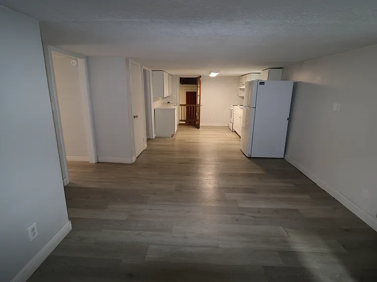 1672 Houston Ave — Photo 7