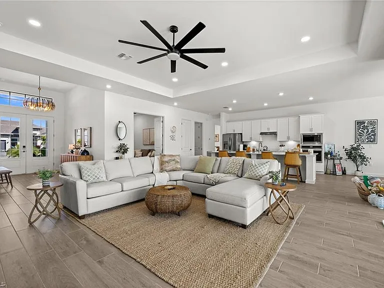 10798 Timber Creek Dr — Photo 12