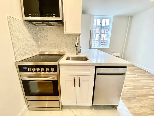 Rented by JM Preston Properties LLC | media 31