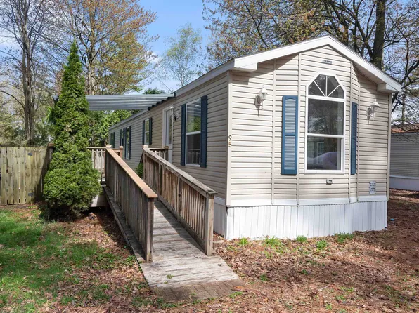 95 Heartwood Lane, Colchester, VT 05446