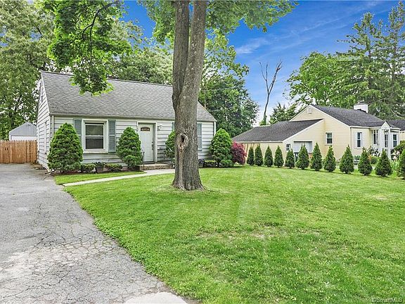 2nd image of 157 Dunn Ave