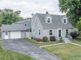 421 Sackett St, Maumee, OH 43537