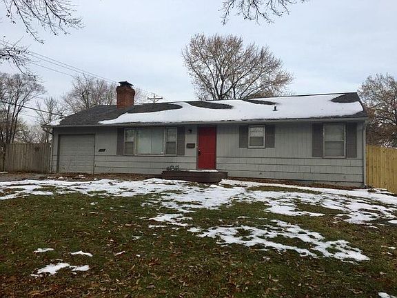 2nd image of 1302 Skyline Dr