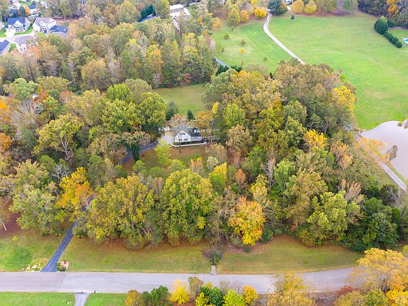 3rd image of 12732 Tanglewood Dr