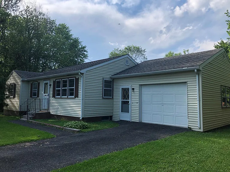 12 Livingston Pkwy #HOUSE — Photo 11