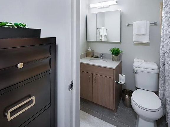 2nd image of 1156 N Dearborn St #102