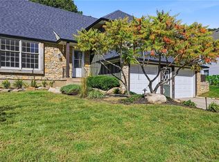12414 W 69th St, Shawnee, KS 66216