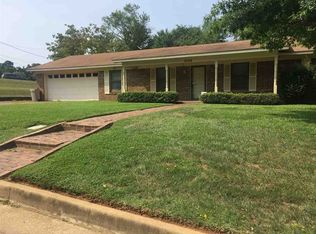 2028 Sampson Dr, Tyler, TX 75701