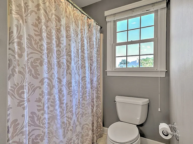 9 Wayland Ct — Photo 32