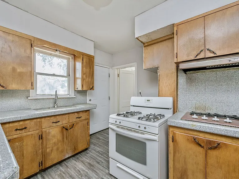 809 S Mississippi St — Photo 10