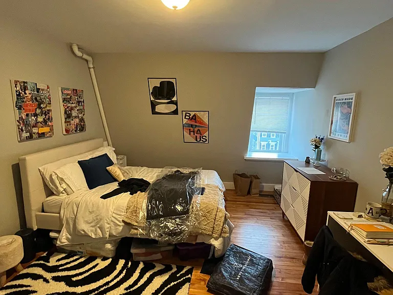 760 E 4th St #2 — Photo 5