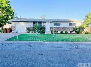 4864 Joy St, Chubbuck, ID 83202