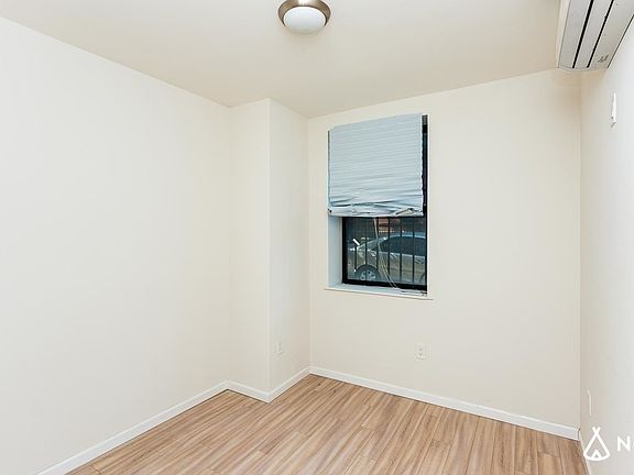 5th image of 739 President St #1DD