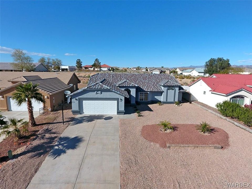 1st image of 2169 E Hammer Ln