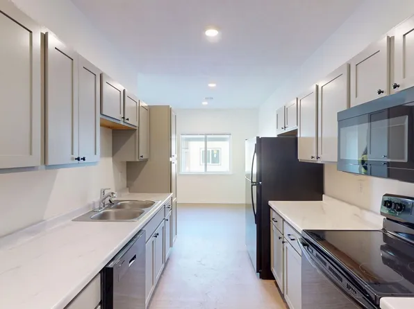 The Shores at Spirit Lake