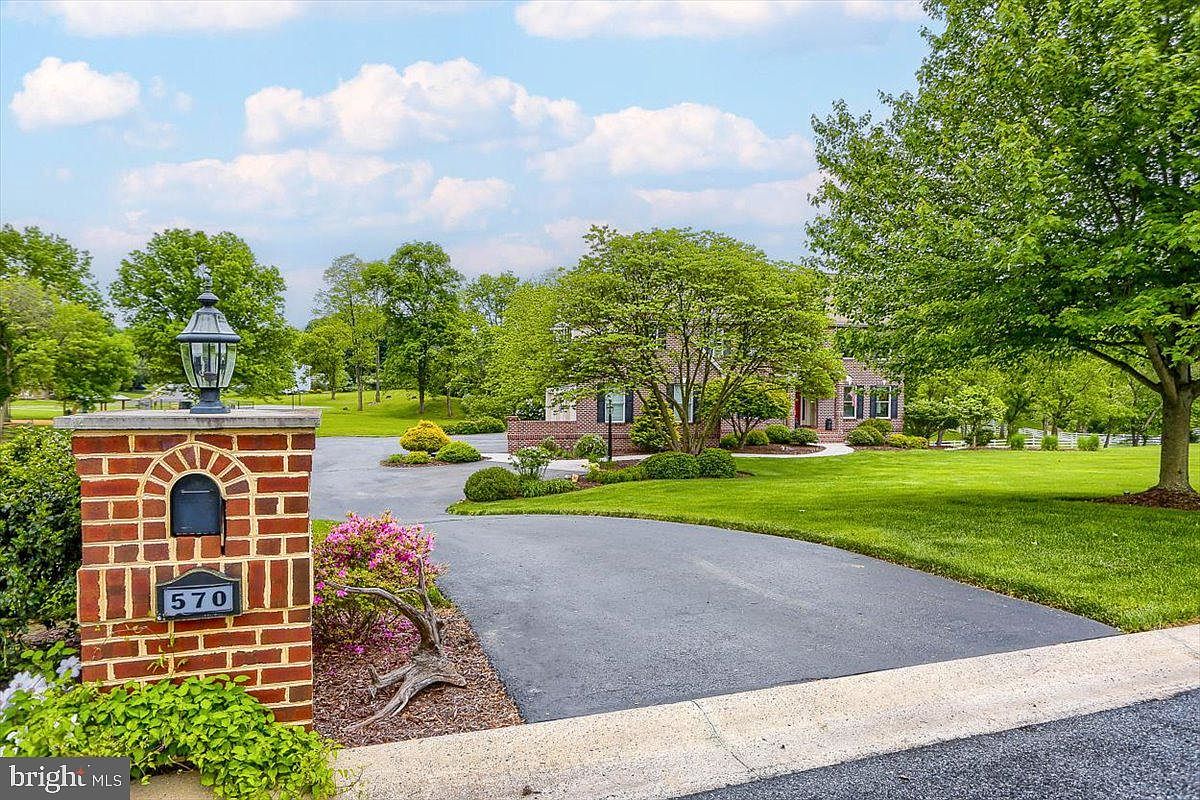 570 Lucinda Ln, Mechanicsburg, PA 17055 Zillow
