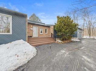 1235 Millburn Cres, Ottawa, ON K4C 1C9