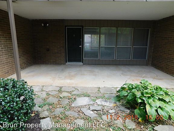 3rd image of 184 Berlin Dr