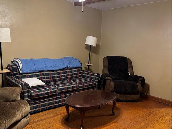 4th image of 8118 W A St