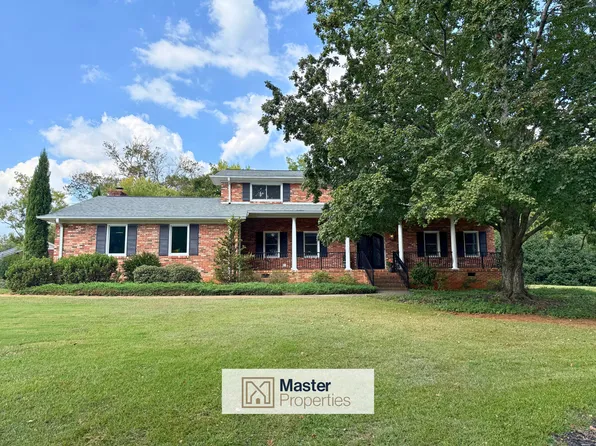 125 Saint Augustine Dr, Greenville, SC 29615